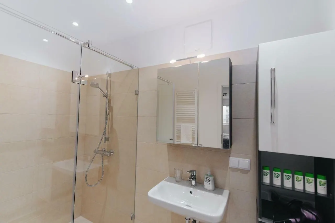 Apartment BestVienna U1 Kagran/DZ Österreich